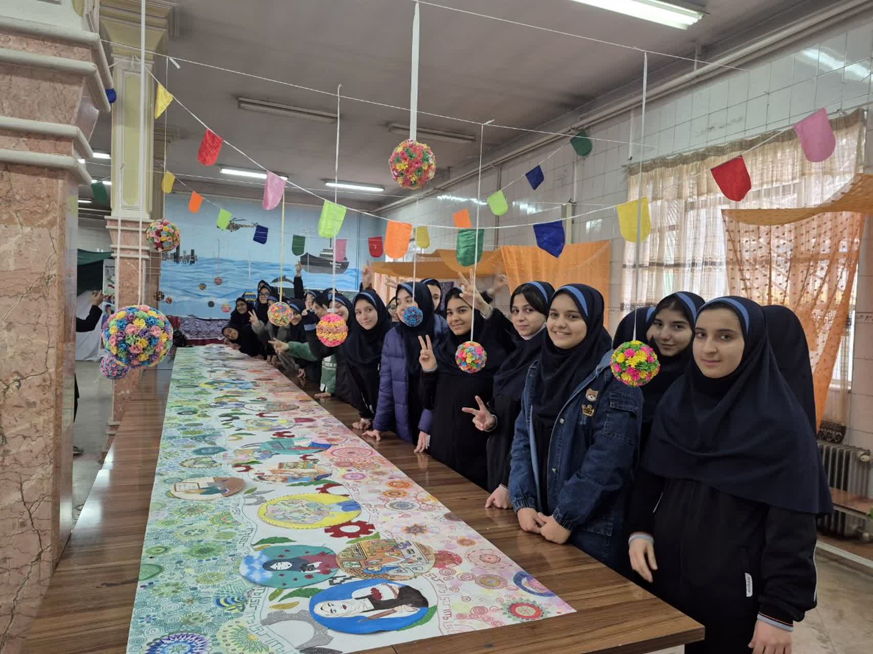 هفته ماها، فرصتی برای درخشش استعدادهای هنری دانش‌آموزان دبیرستان شهید همت