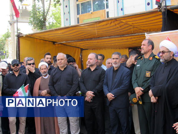 مشتاقان زیارت اربعین در سنندج پای‌کار راهپیمایی جاماندگان