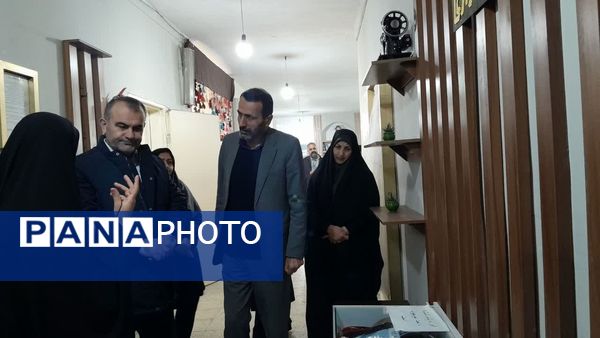 بازدید مدیرکل آموزش و پرورش استان از هنرستان فاطمه‌الزهرا(س) هادی‌شهر