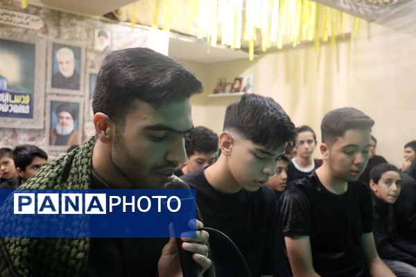 قرائت دعای زیارت عاشورا در پایگاه بسیج حضرت صاحب الزمان (عج)