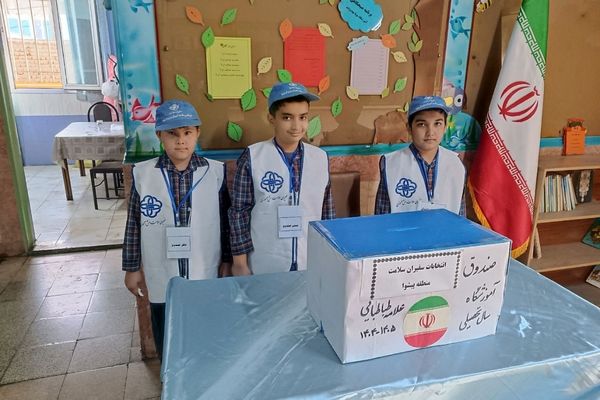 انتخابات سفیران سلامت و آغاز به‌کار «سفیران سلامت» در دبستان علامه طباطبایی