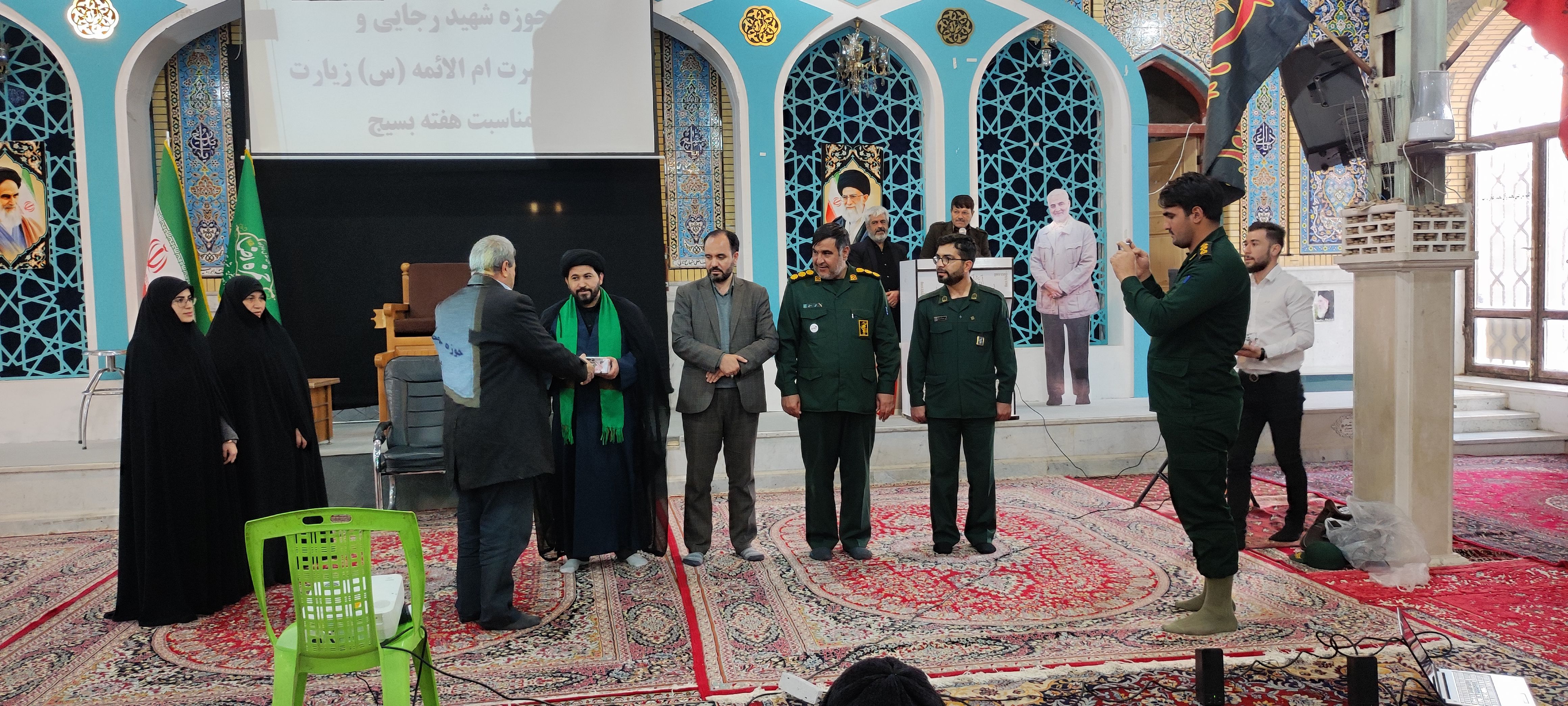 تقدیر از فرماندهان خواهر و برادر بسیجی شیروان