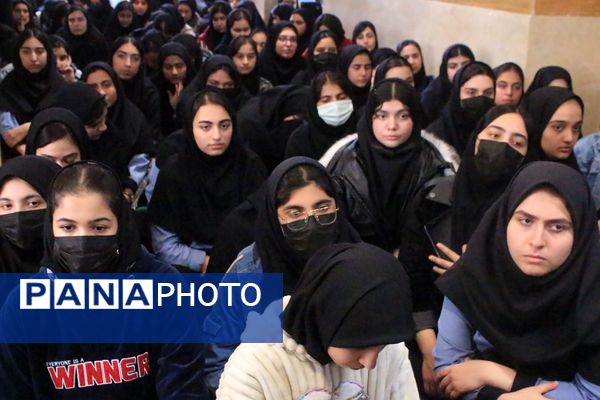 آوای غریب مهتاب؛ مرثیه‌ای برای بضعه الرسول در دبیرستان‌ولایت بهارستان‌دو