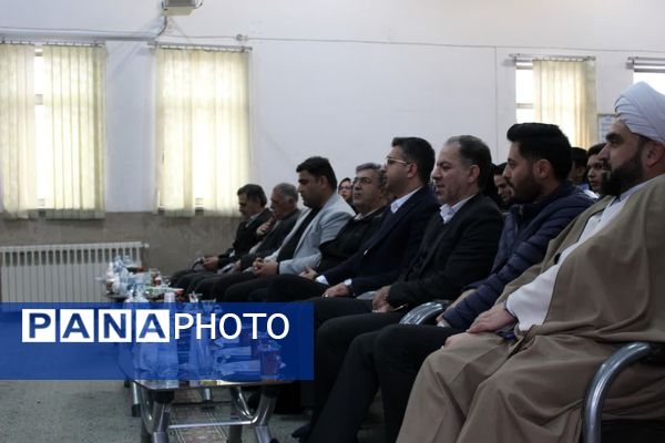 افتتاحیه استانی طرح یاریگران زندگی در مدرسه شهدای دانش‌آموز محمودآباد ناحیه یک یزد