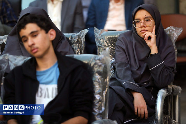 مراسم آغاز سال تحصیلی و هفته دفاع مقدس در سازمان ملی پرورش استعدادهای درخشان