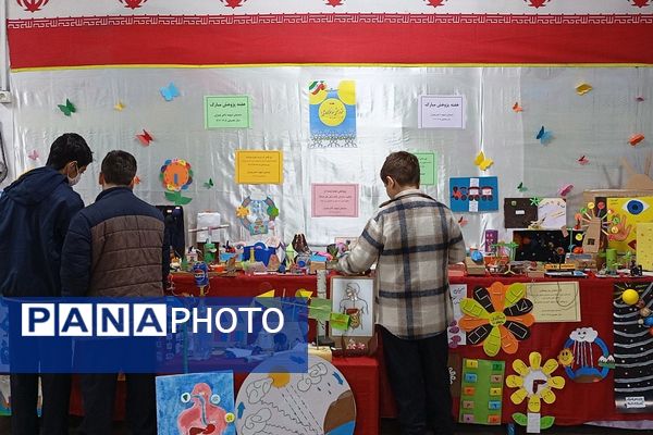 گرامیداشت «هفته پژوهش» در دبستان شهید دکتر چمران ناحیه دو شهرری 