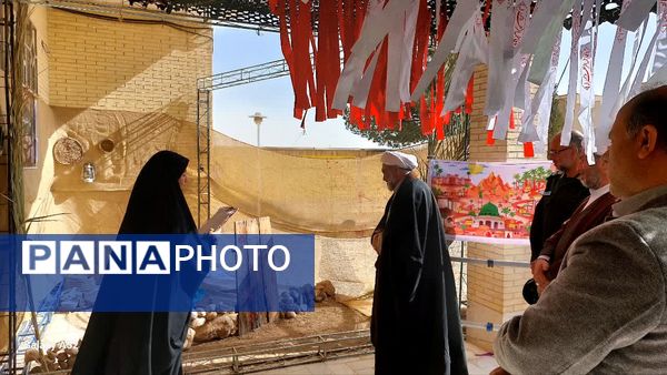 افتتاح نمایشگاه نبرد ناتمام در دبیرستان صدرا ابرکوه