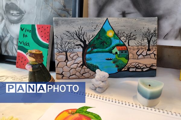 نمایشگاه صنایع و هنرهای دستی، تجسمی دانش‌آموزان در مدرسه دخترانه اندیشه یک اردبیل