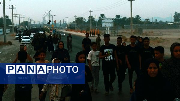 جاماندگان اربعین در مسیر شاه قطب‌الدین حیدر شهرستان رودان