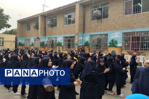 مراسم روز دختر و تقدیر از دانش‌آموزان نمونه و رتبه برتر