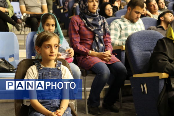  برنامه‌ای با موضوع زندگی به سبک خودمون با محور بخشش، گذشت و کنترل خشم در نجف‌آباد