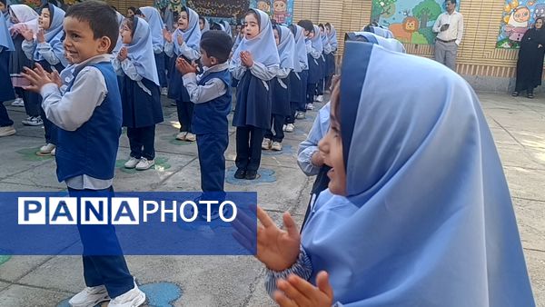 زنگ آغاز مهر در دبستان دخترانه مهر و ماه آشخانه 