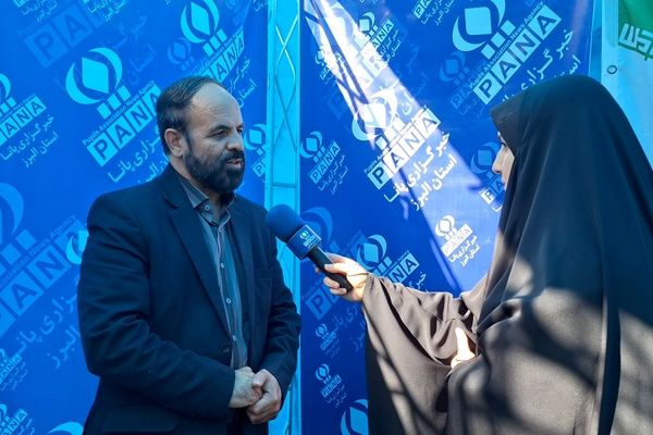 حضور پرشور دانش‌آموزان در راهپیمایی ۱۳ آبان،توأم با بصیرت است