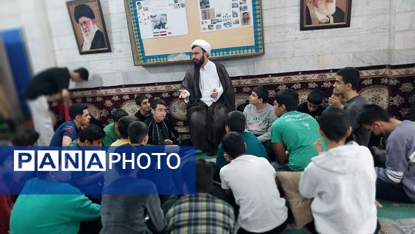 اعتکاف دانش‌آموزان دبیرستان شهید بابایی منطقه ۱۵ 