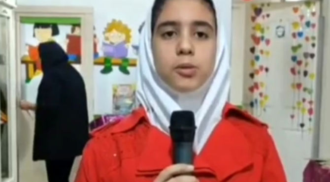 نمایشگاه کتاب در دبستان غیردولتی مهرانه؛ ترویج فرهنگ مطالعه در میان دانش‌آموزان