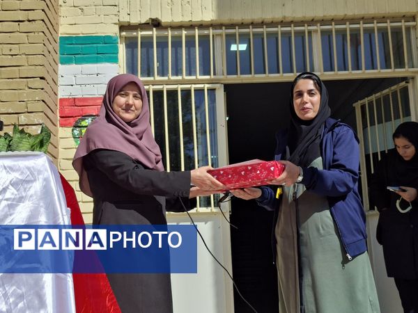 افتتاحیه مراسم المپیاد ورزشی درون مدرسهای در دبیرستان دخترانه خوارزمی ملایر