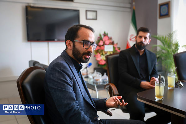 بازدید رئیس باشگاه دانش پژوهان جوان از خبرگزاری پانا