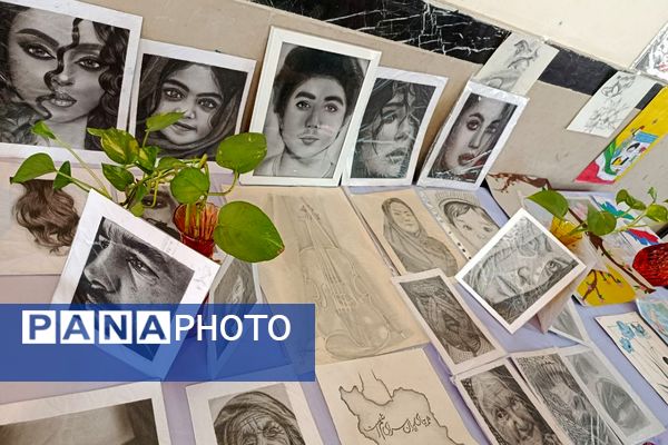جلوه‌ای از خلاقیت دانش‌آموزی؛ نمایشگاه فرهنگی و هنری دبیرستان عترت برپا شد