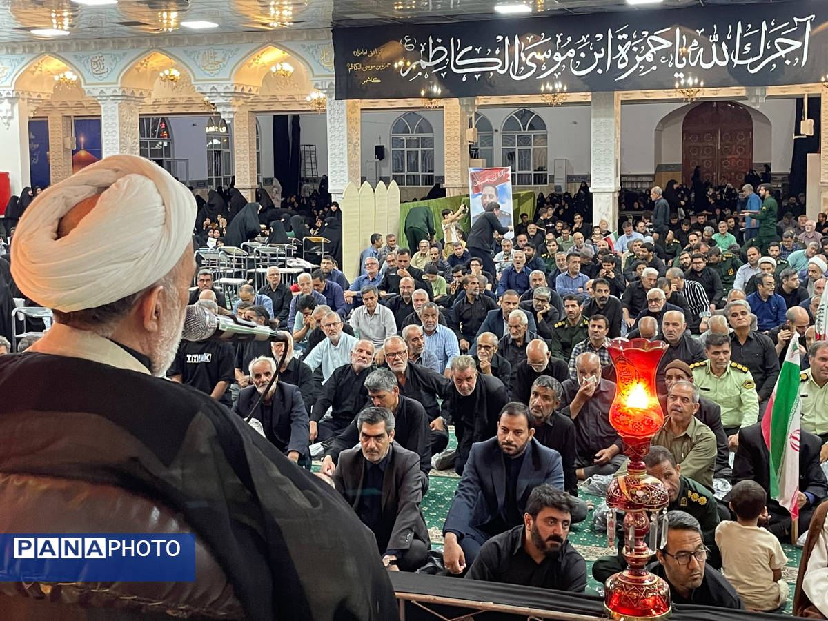 همایش فدائیان رهبر در کاشمر