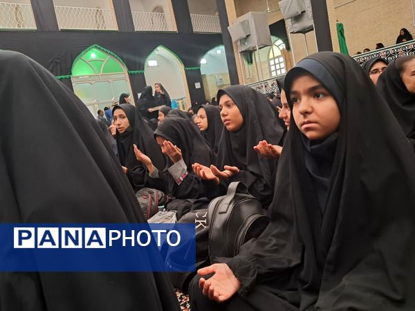 میزبانی دانش‌آموزان دختر شهرستان تفت از شهید گمنام