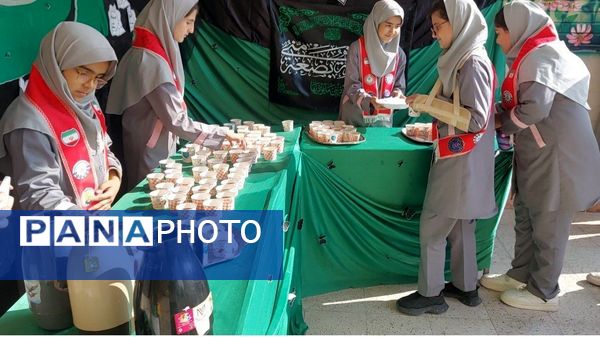 برپایی ایستگاه صلواتی در دبستان شهدای راه آهن ناحیه هفت