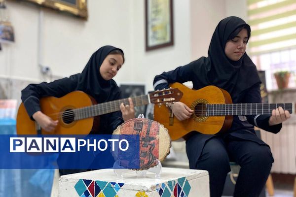 جشنواره فرهنگی‌ هنری‌ ماها در هنرستان سیدالشهدا