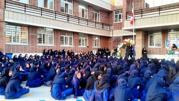   بازگشایی مدارس 



