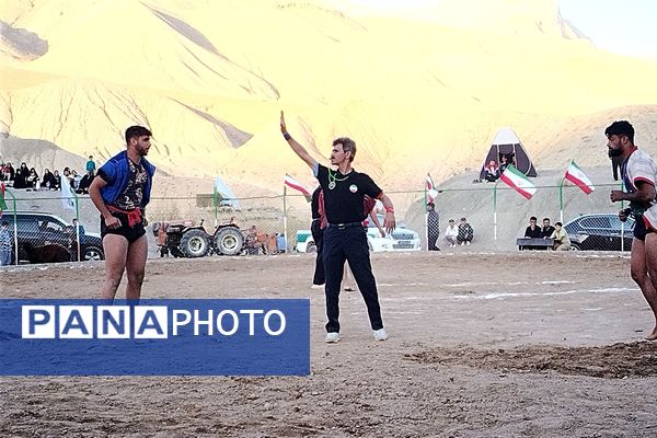 مسابقات بومی محلی در گود کشتی شهر بار نیشابور