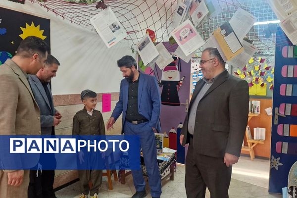 هفته کتاب و کتاب خوانی در مدارس فشافویه؛ فرصتی برای رشد فرهنگی دانش آموزان