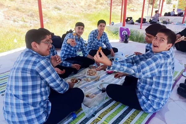 اعزام دانش آموزان پیشتاز  پسر ناحیه ۳ به اردوی مهارتی پیشتازان 