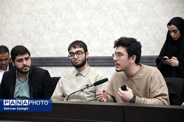 نشست صمیمی وزیر آموزش و پرورش با مدال آوران المپیادهای علمی