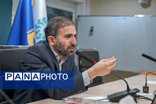 نشست رئیس انجمن اسلامی کل کشور با مسئولان انجمن‌های اسلامی استان کرمانشاه 
