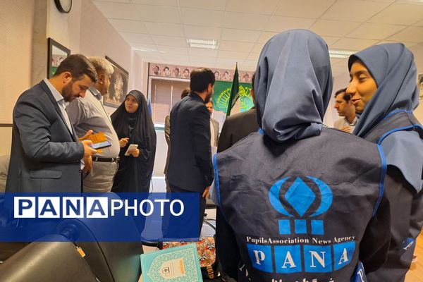 جلسه هم اندیشی و تجلیل از خبرنگاران پانا در شیراز 