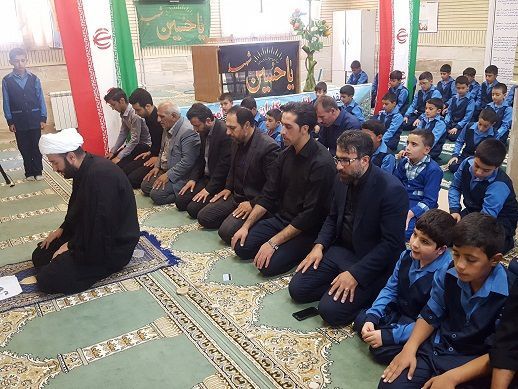 مساجد را باید به کانون وحدت و پویایی امت اسلامی تبدیل کنیم