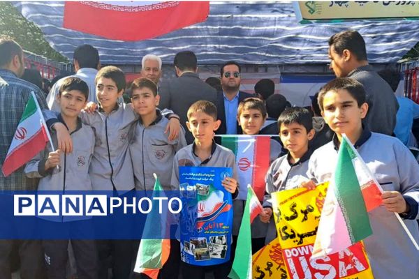 حضور پرشور دانش آموزان دبستان شاهد حیات در راهپیمایی سیزده آبان ۱۴۰۴