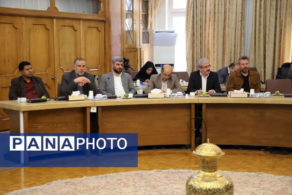 جلسه جمع‌بندی سفر اعضای کمیسیون آموزش مجلس به استان با حضور وزیر آموزش و پرورش 