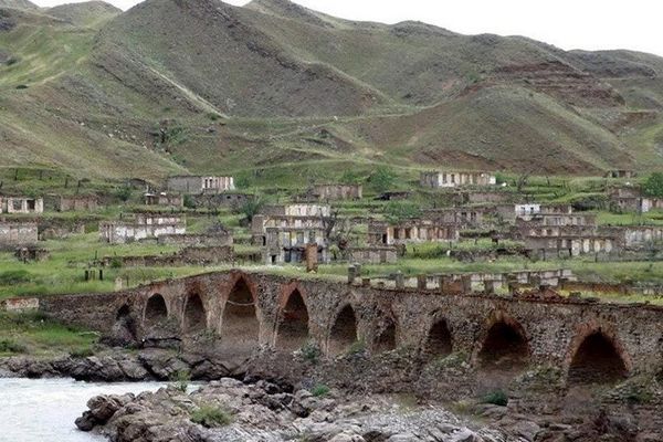 راهنمای سفر به بهشت گمشده آذربایجان 