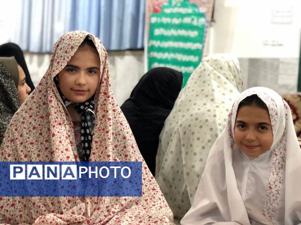 مراسم اعتکاف دانش آموزی در شهر راز