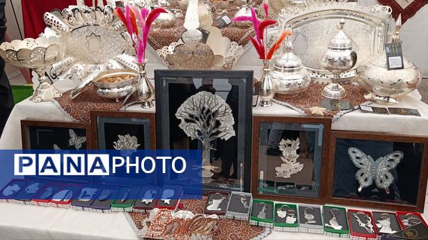 نمایشگاه یلدا در سایه‌سار چنار کهن لاهیجان تبریز گشایش یافت