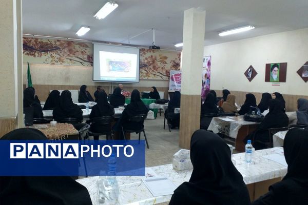 برگزاری کارگاه پیشگیری از آسیب‌های اجتماعی در دبیرستان شهید همت ملارد 