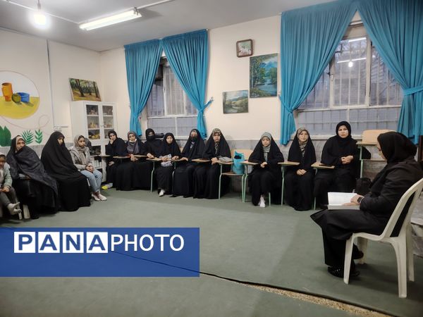 دورهمی دانش‌آموزان انجمن کانون امید انقلاب ناحیه پنج 