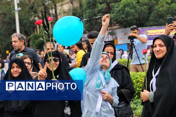 همایش پیاده روی خانوادگی عید سعید غدیر خم در تبریز