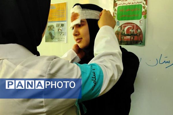 مانور زلزله در دبیرستان پروین اعتصامی 