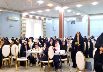 تجلی آوای وحی در آیین تجلیل از برگزیدگان مسابقات قرآن و عترت بسیج ملایر