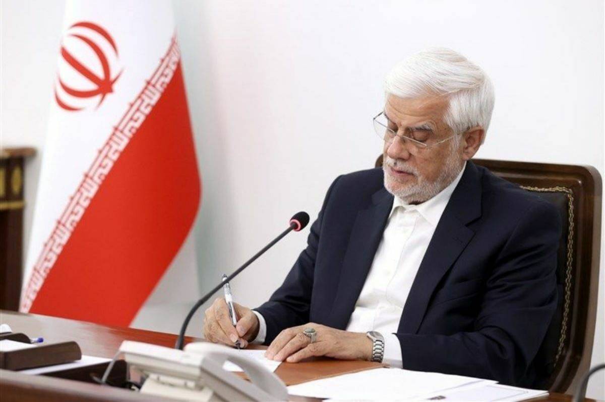 عارف: خلیج فارس نماد وحدت و همبستگی ملی ایرانیان است