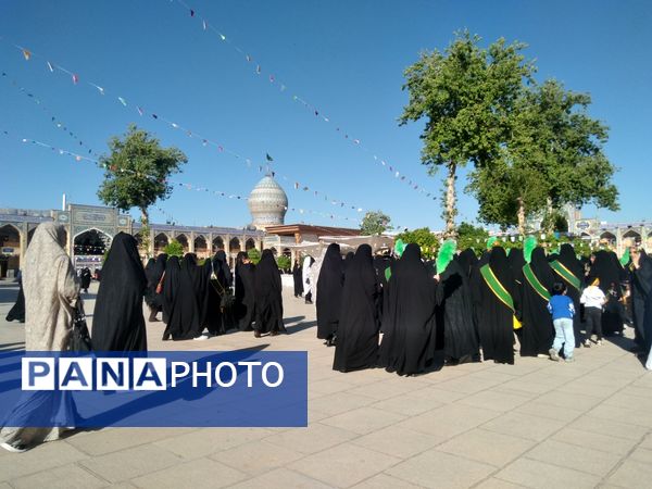 شادپیمایی و تجمع بزرگ دختران فاطمی در سومین حرم اهل بیت(ع)