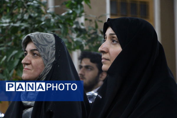 هشتمین دیدار شاعران استان یزد