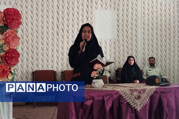 آشنایی با نیروی انتظامی گامی به سوی ارتقاء امنیت در مدرسه زکیه صباشهر
