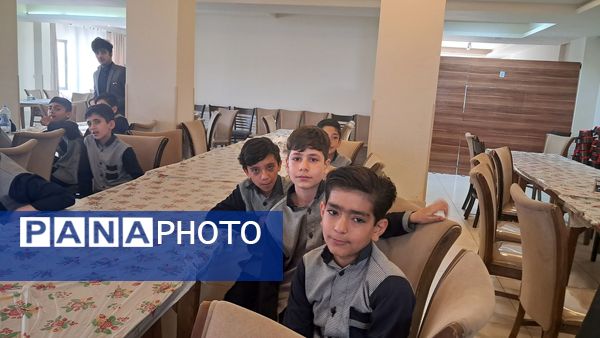 جشن فارغ‌التحصیلی کلاس ششمی‌های مدرسه معلم دوره دوم آشخانه 