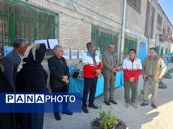  افتتاحیه پارک سلامت و آغاز به کار سفیران محیط یار  دبستان بنت الهدی صدر